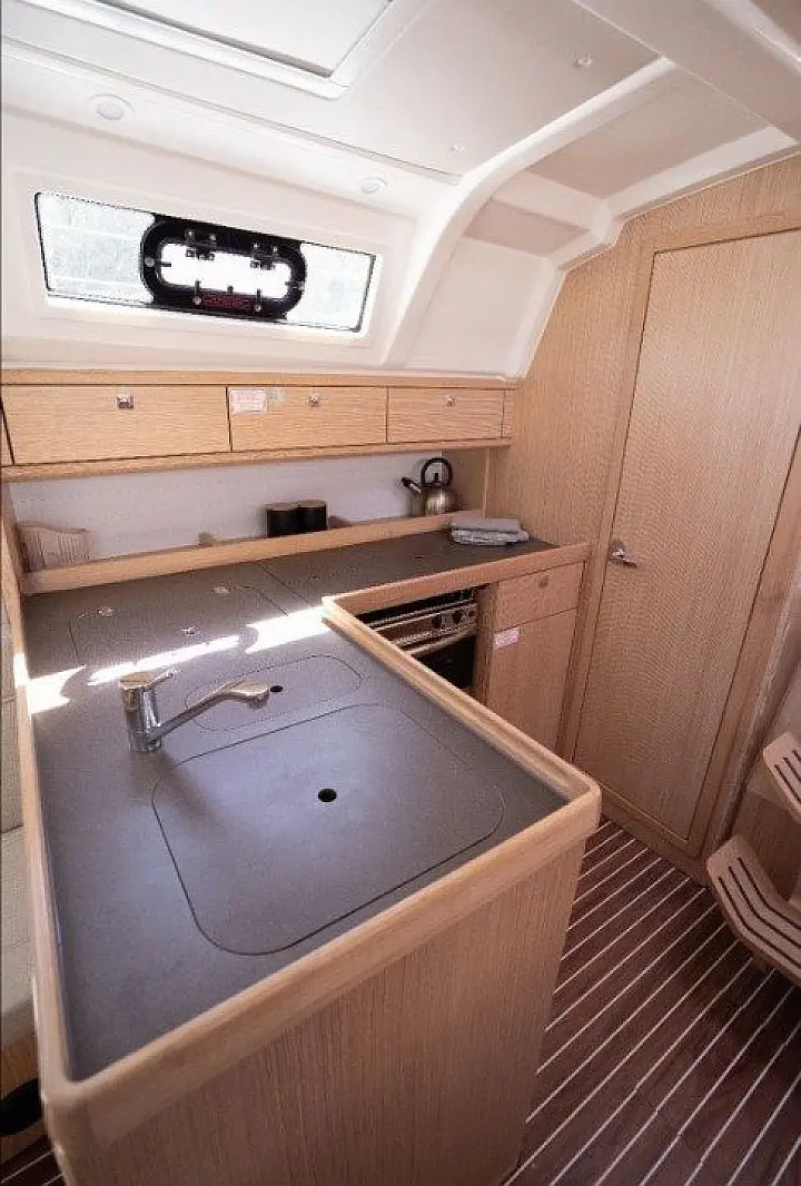 Bavaria Cruiser 37 (2 cab.) - 