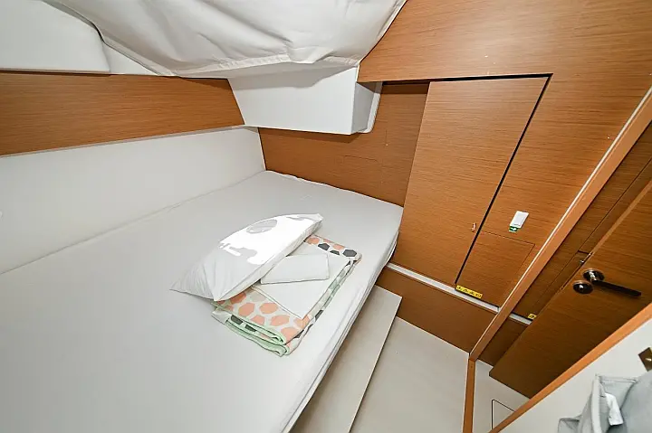 Excess 11 (6 cab.) - 