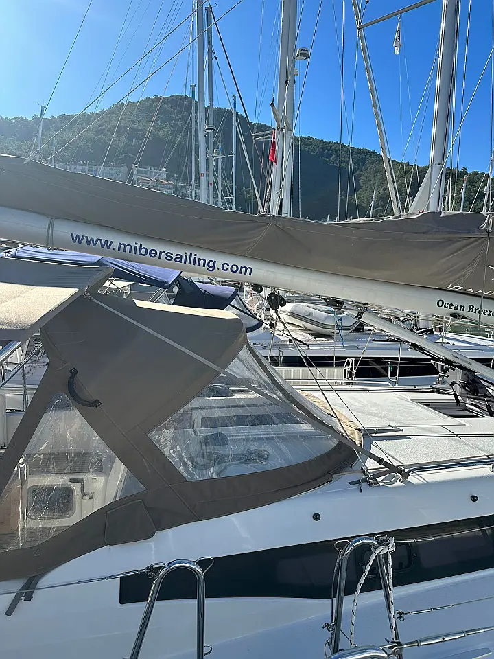 Sun Odyssey 380 - 