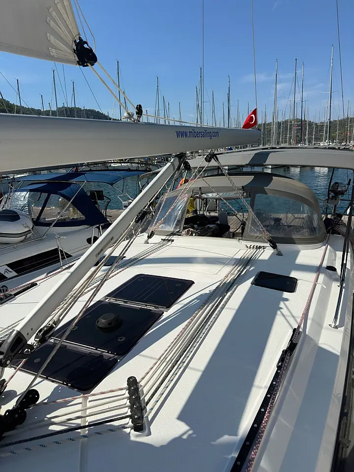 Bavaria Cruiser 46 - 