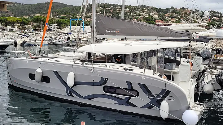 Excess 11 - 