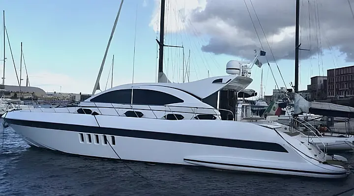 Mangusta 72 - 