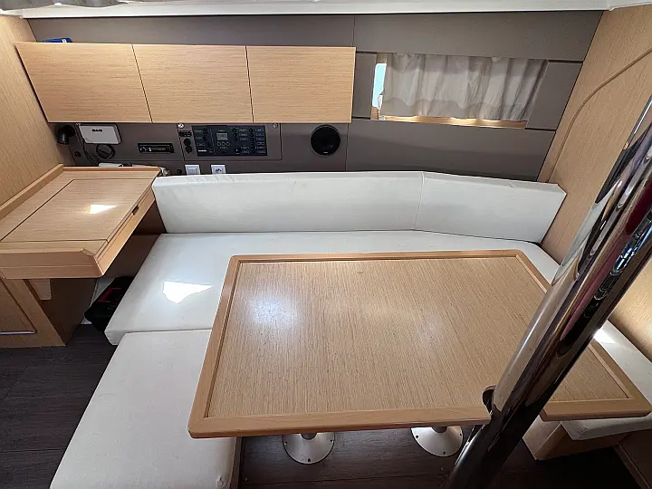 Oceanis 38 - 