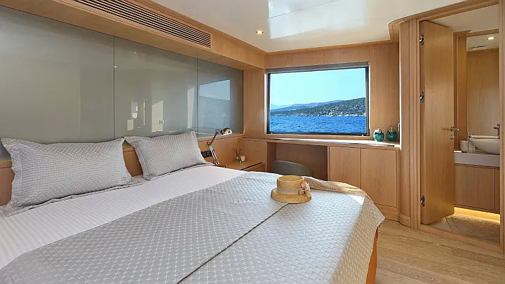 Aegean Explorer M26 - 