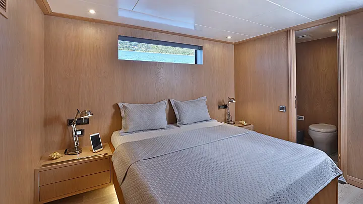 Aegean Explorer M26 - 
