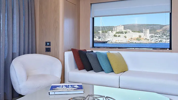 Aegean Explorer M26 - 