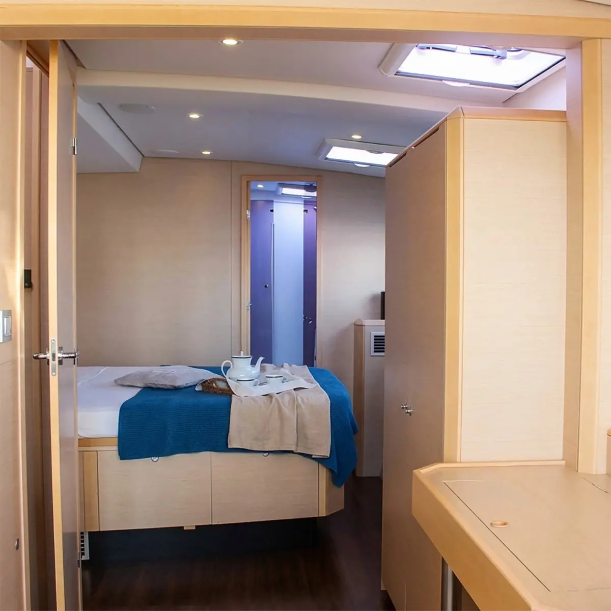 Lagoon 620 (3 cab) - 