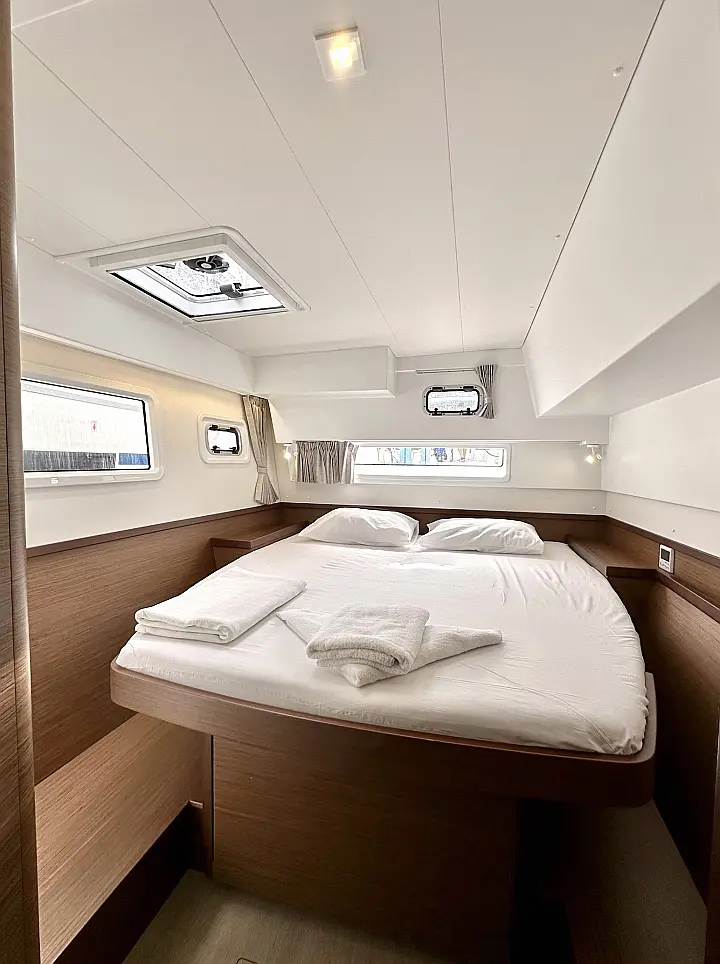 Lagoon 42 - 