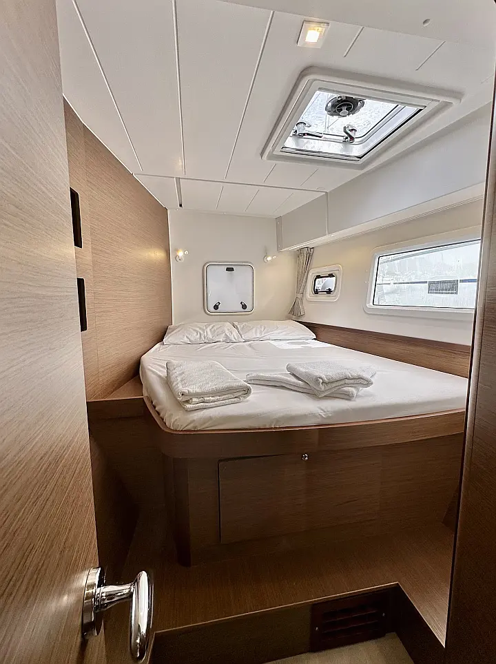 Lagoon 42 - 