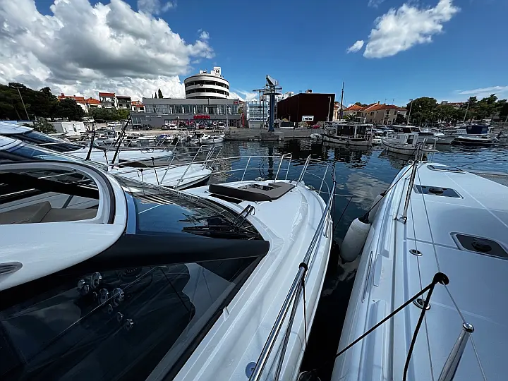 Bavaria S33 HT - 