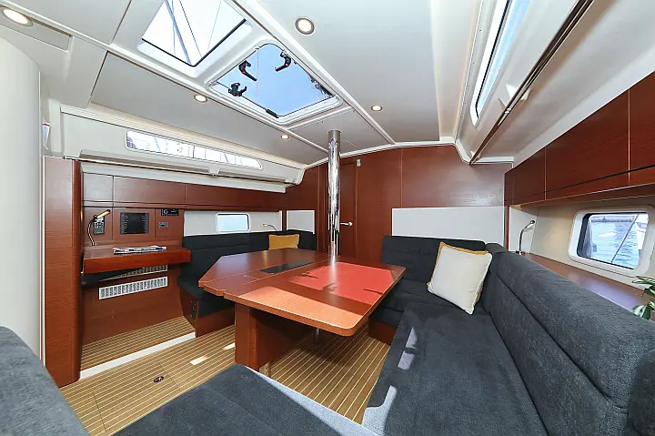 Hanse 418 - 