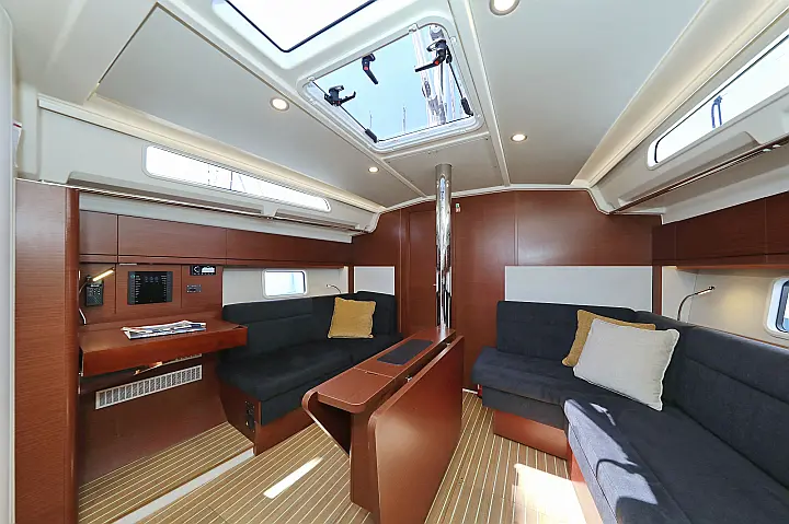 Hanse 418 - 