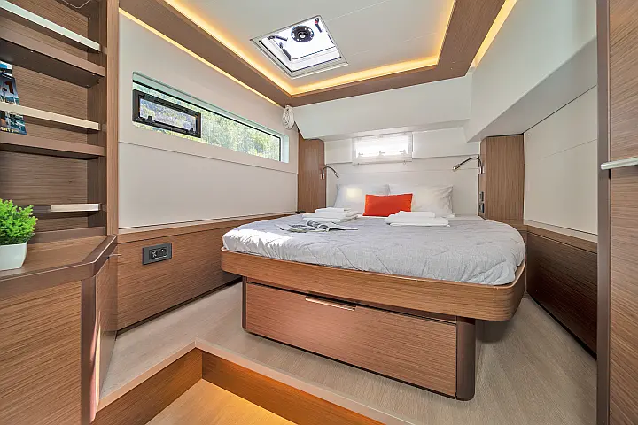 Lagoon 46 A/C & GEN & WM - 