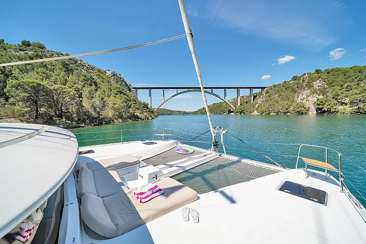 Lagoon 46 A/C & GEN & WM - 