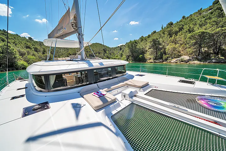 Lagoon 46 A/C & GEN & WM - 