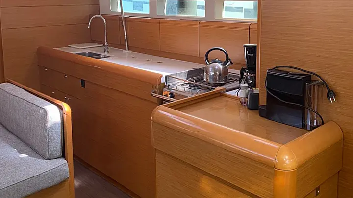 Sun Odyssey 519 (A/C, Gen) - 