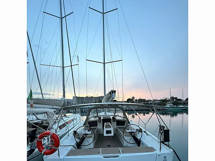 Dufour 430 Grand Large  - External image