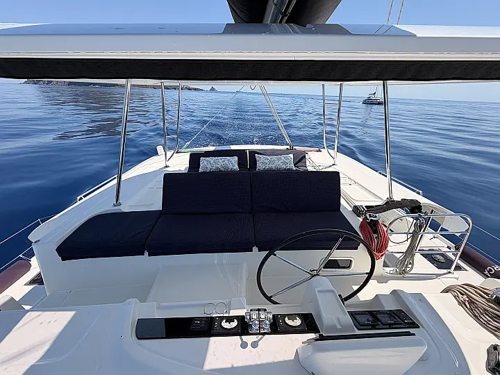 Lagoon 46  - Flybridge 