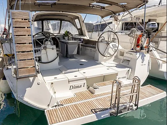 Oceanis 48