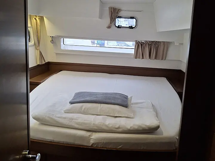 Lagoon 42 - 
