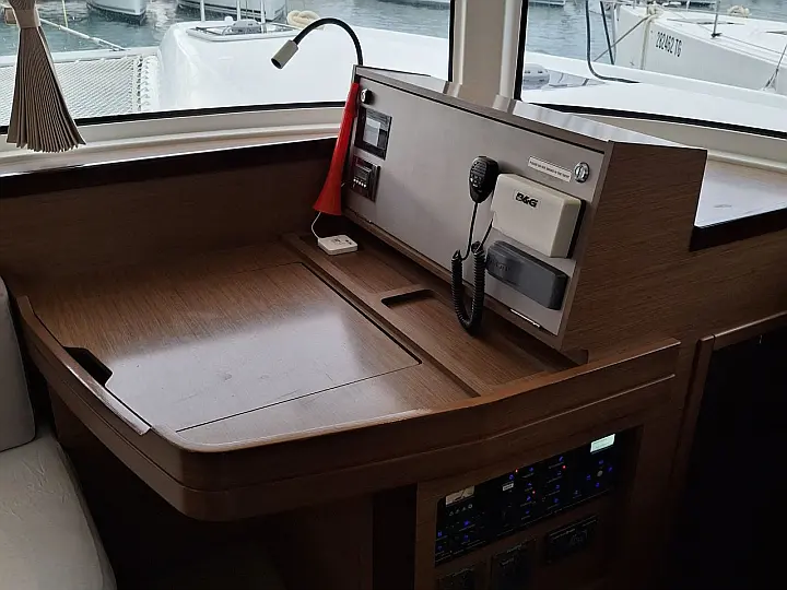 Lagoon 42 - 