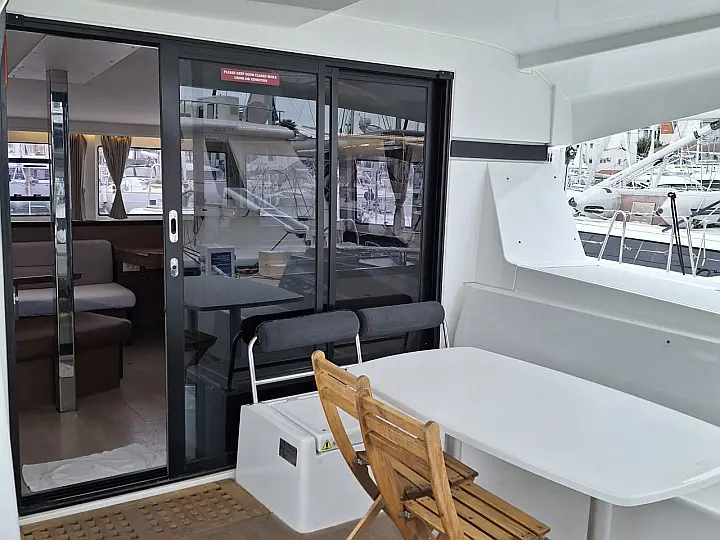 Lagoon 42 - 
