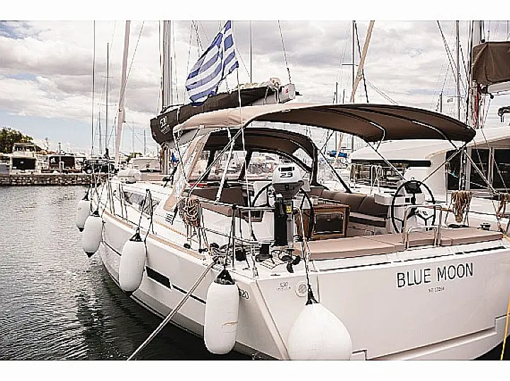 Dufour 520 Grand Large - External image