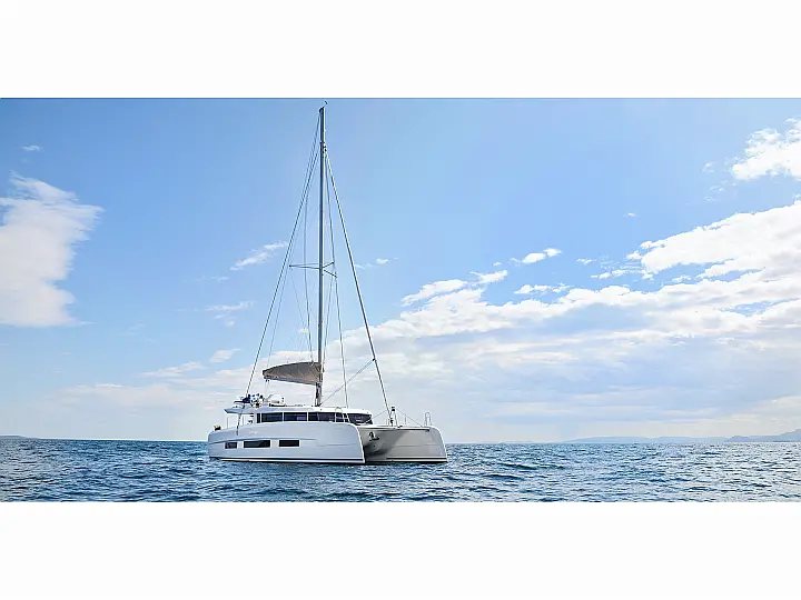 Dufour Catamaran 48  - External image