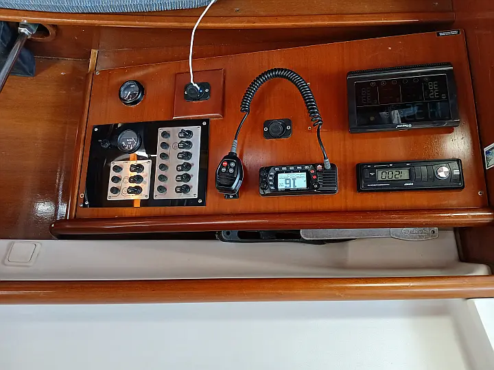 Beneteau Oceanis 331 Clipper - 