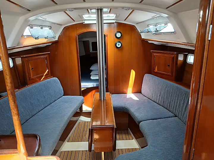 Beneteau Oceanis 331 Clipper - 