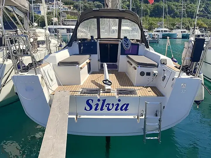 Dufour 32 - External image