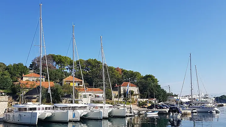 Lagoon 450F - Marina Rogač - catamarans