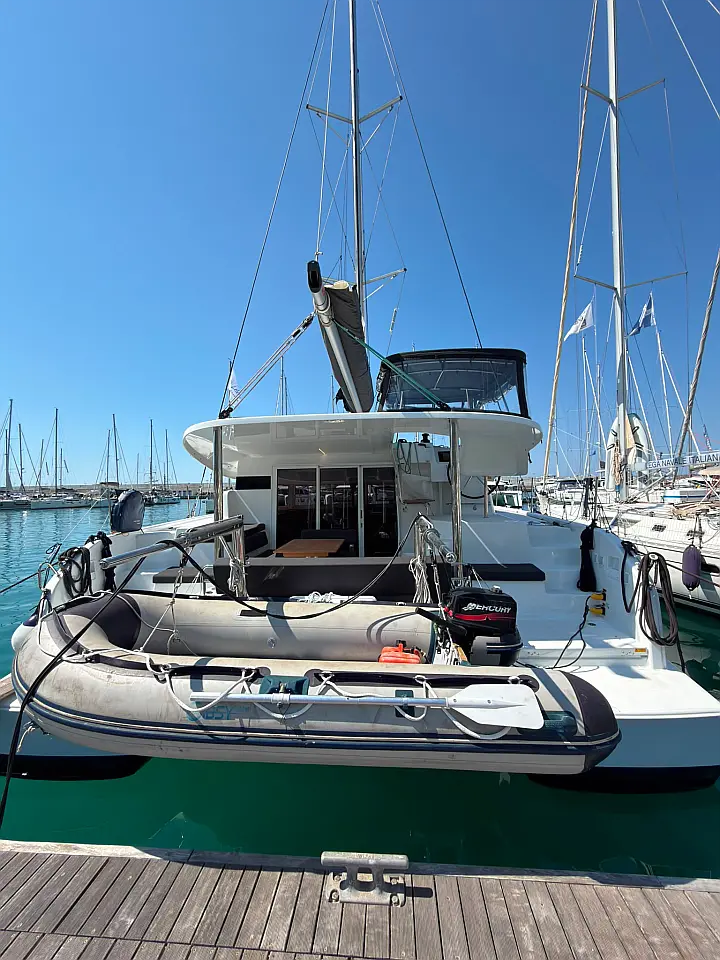Lagoon 38 - 