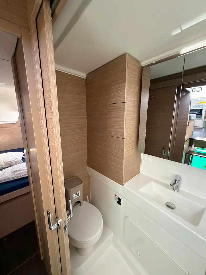 Lagoon 38 - 
