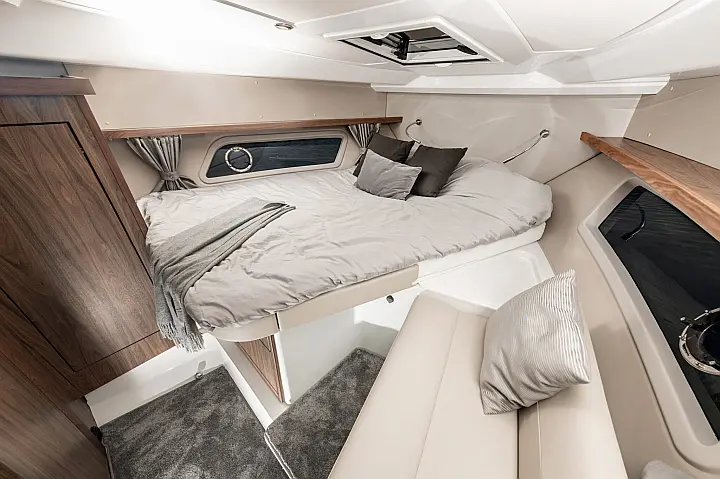 Grandezza 34 OC - main cabin