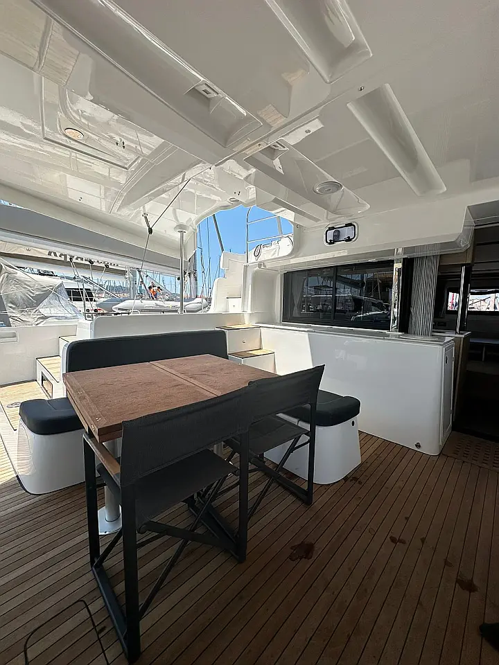 Lagoon 46 - 
