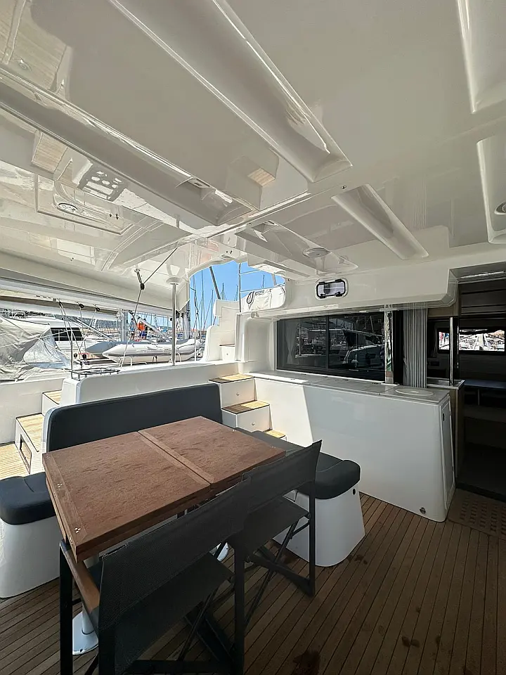 Lagoon 46 - 