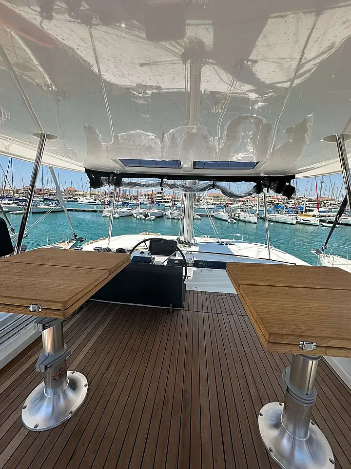 Lagoon 46 - 