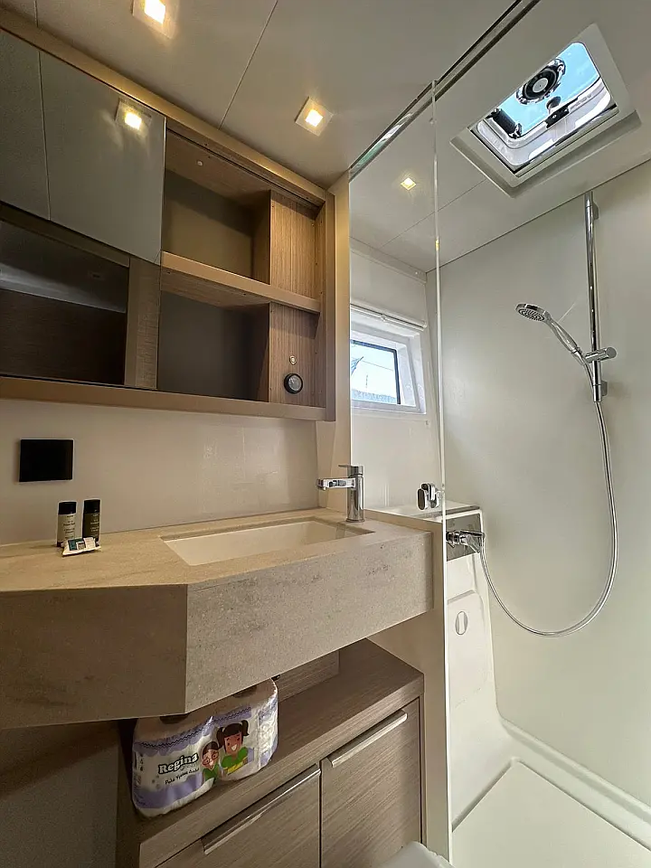 Lagoon 46 - 