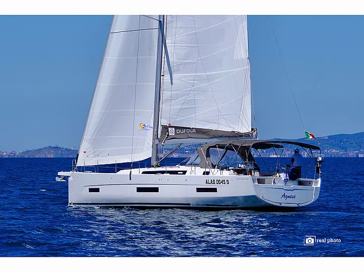 Dufour 530 - External image