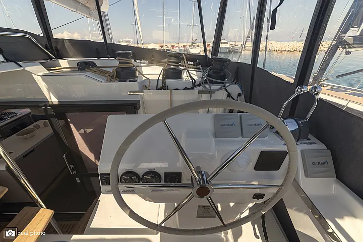Aura 51 - 