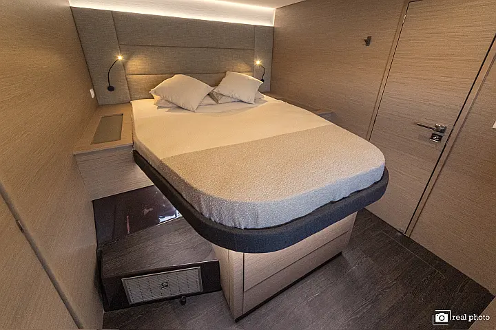 Aura 51 - 