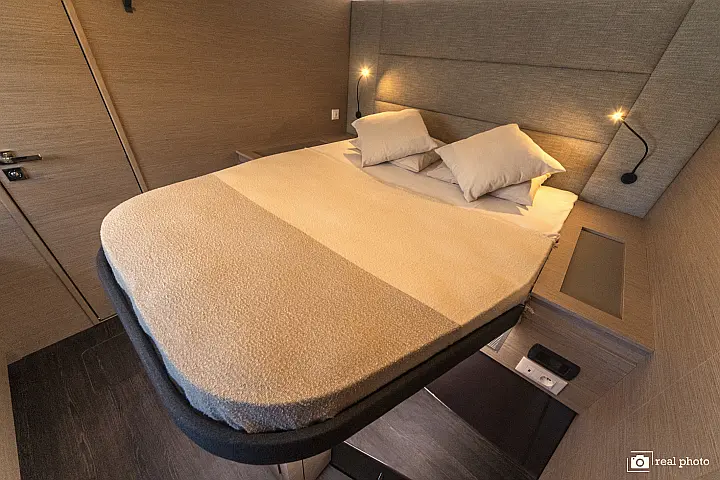 Aura 51 - 