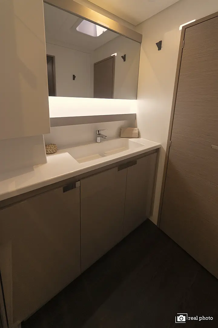 Aura 51 - 