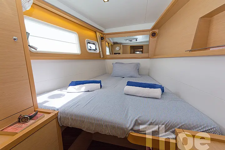 Lagoon 450 Fly A/C & GEN - 