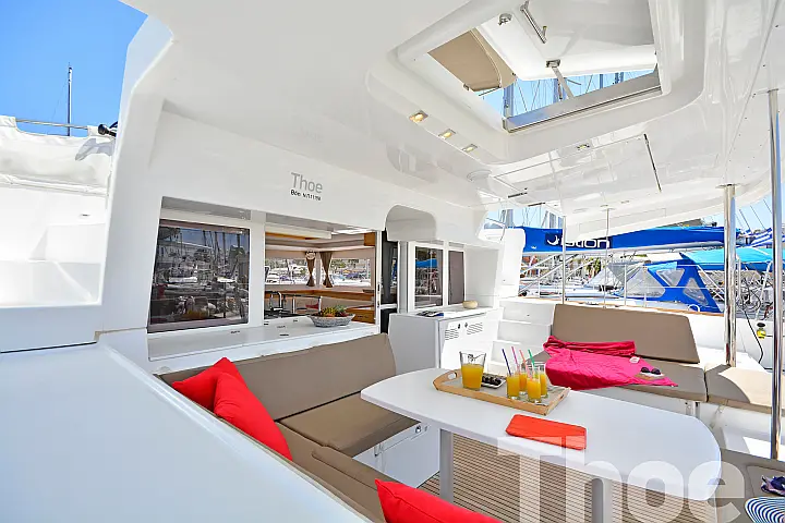 Lagoon 450 Fly A/C & GEN - 