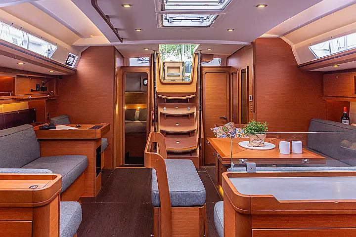 Dufour 56 Exclusive 250 L - 