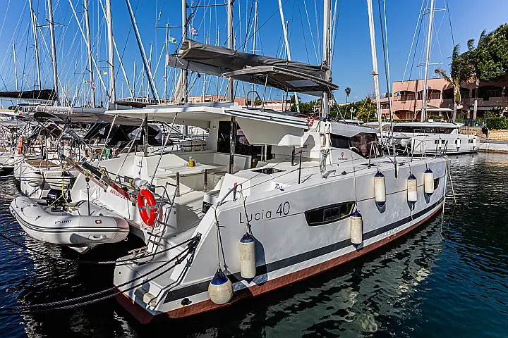 Lucia 40 - 