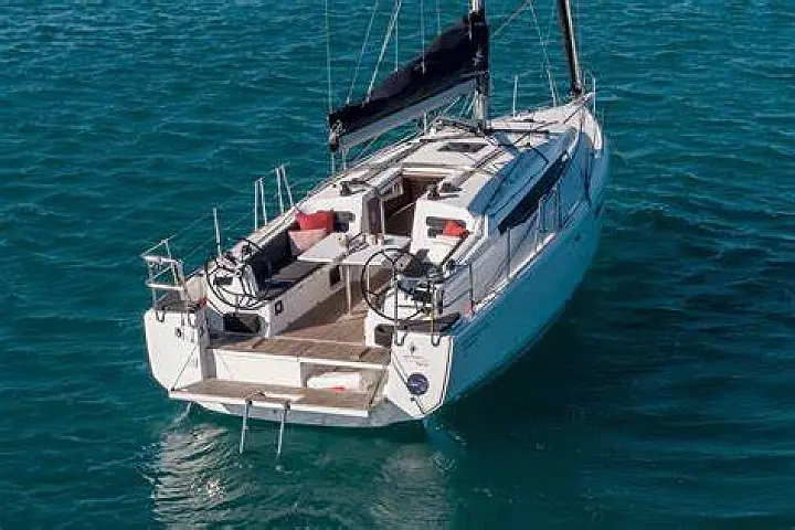 Sun Odyssey 380 - 