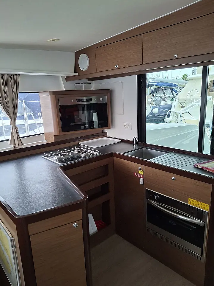 Lagoon 42 - 